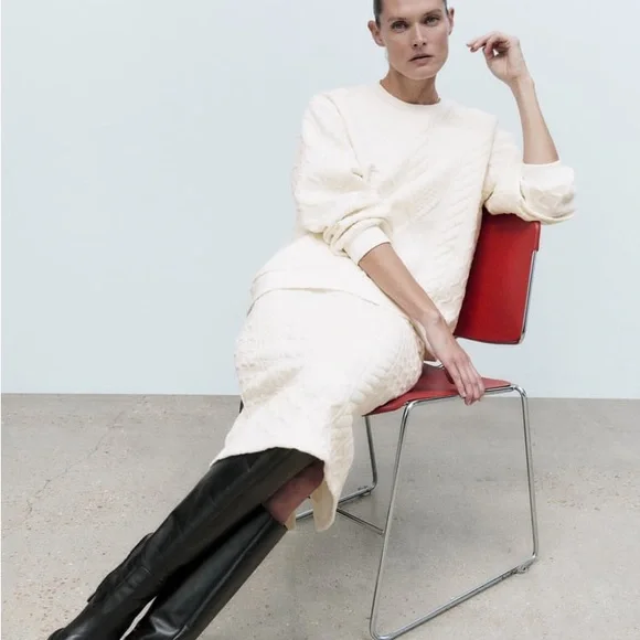 Zara Set - Ecru Quilted Sweatshirt & Skirt - Picture 13 of 17